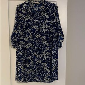 Elegant Floral Women's Blouse in Navy